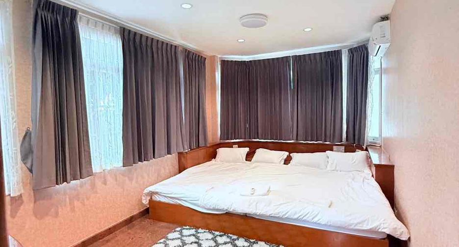 For rent 4 bedrooms villa in Jomtien, Pattaya