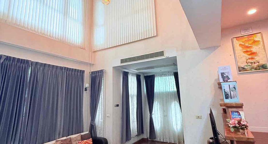 For rent 4 bedrooms villa in Jomtien, Pattaya