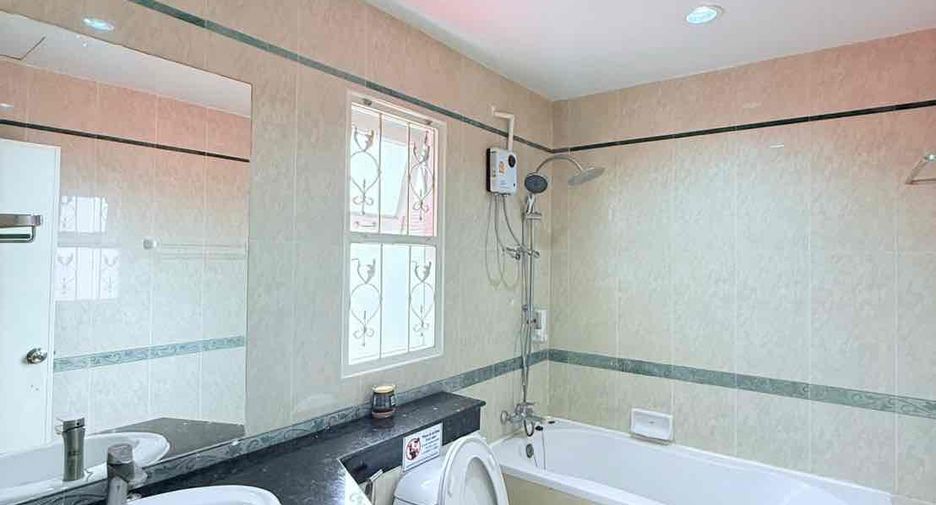 For rent 4 bedrooms villa in Jomtien, Pattaya