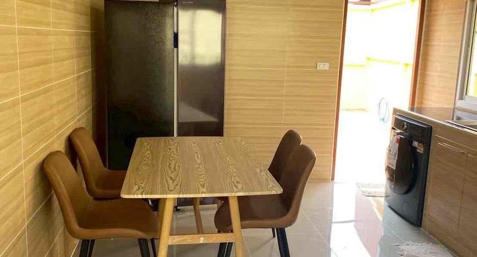 For rent 5 bedrooms villa in Bang Lamung, Chonburi