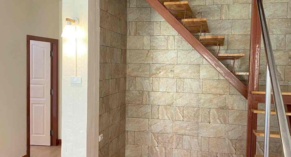 For rent 5 bedrooms villa in Bang Lamung, Chonburi