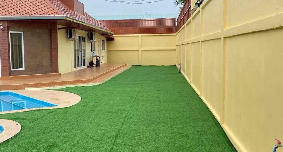 For rent 5 bedrooms villa in Bang Lamung, Chonburi