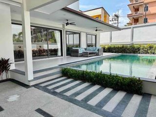 For rent 4 ベッドルーム villa in Bang Lamung, Chonburi