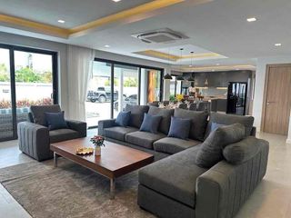 For rent 4 ベッドルーム villa in Bang Lamung, Chonburi