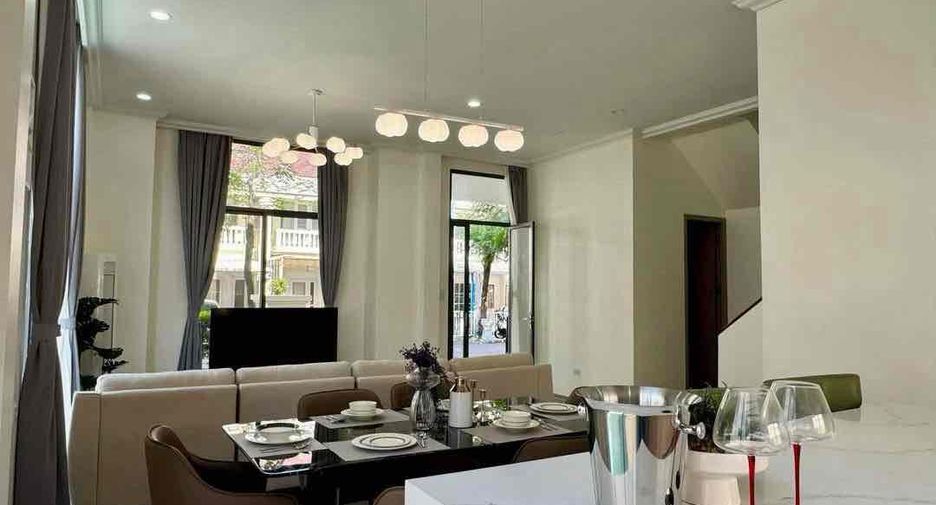 For sale and for rent 4 bedrooms villa in Bang Lamung, Chonburi