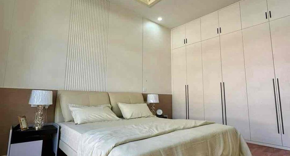 For sale and for rent 4 bedrooms villa in Bang Lamung, Chonburi