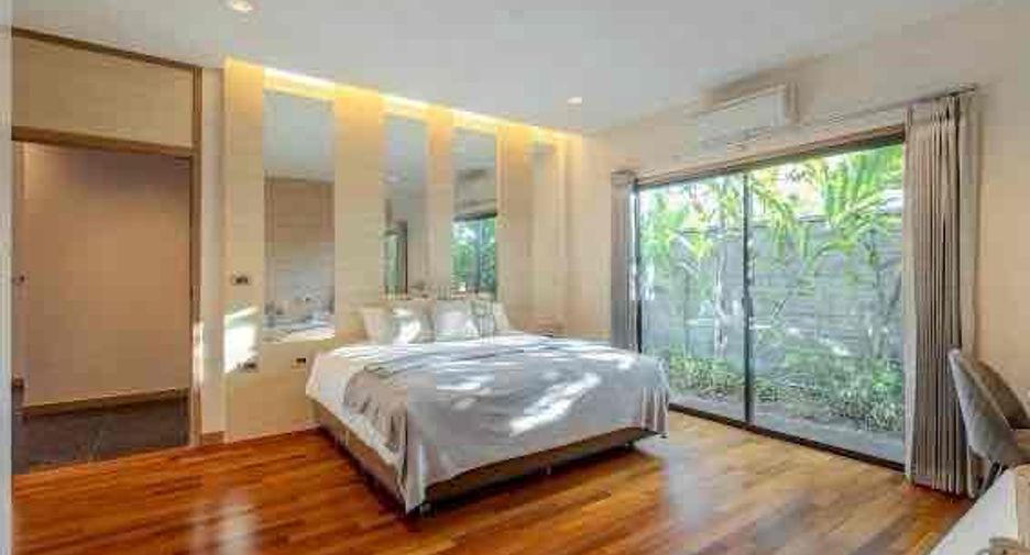 For rent 3 bedrooms villa in Huay Yai, Pattaya