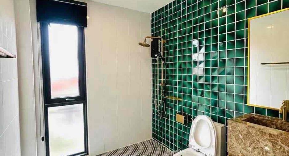 For rent 4 ベッドルーム villa in Bang Lamung, Chonburi