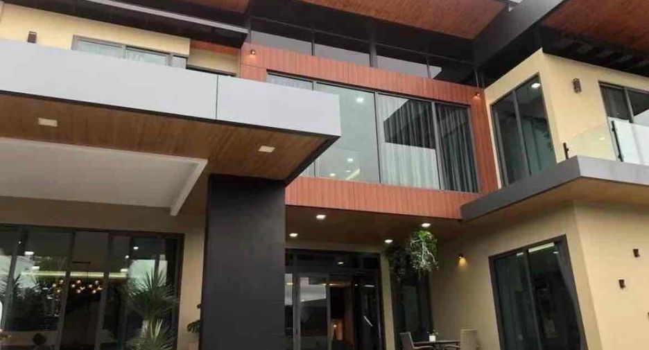 For rent 4 ベッドルーム villa in Bang Lamung, Chonburi