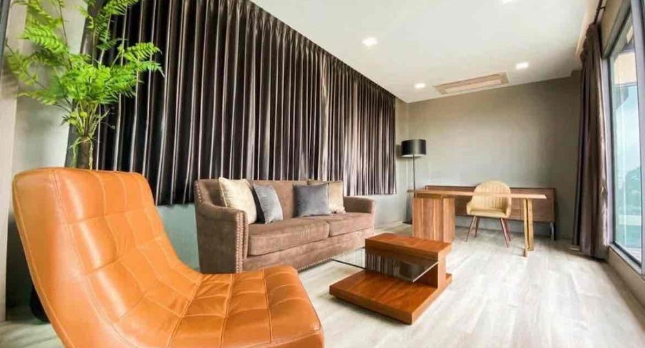 For rent 4 ベッドルーム villa in Bang Lamung, Chonburi