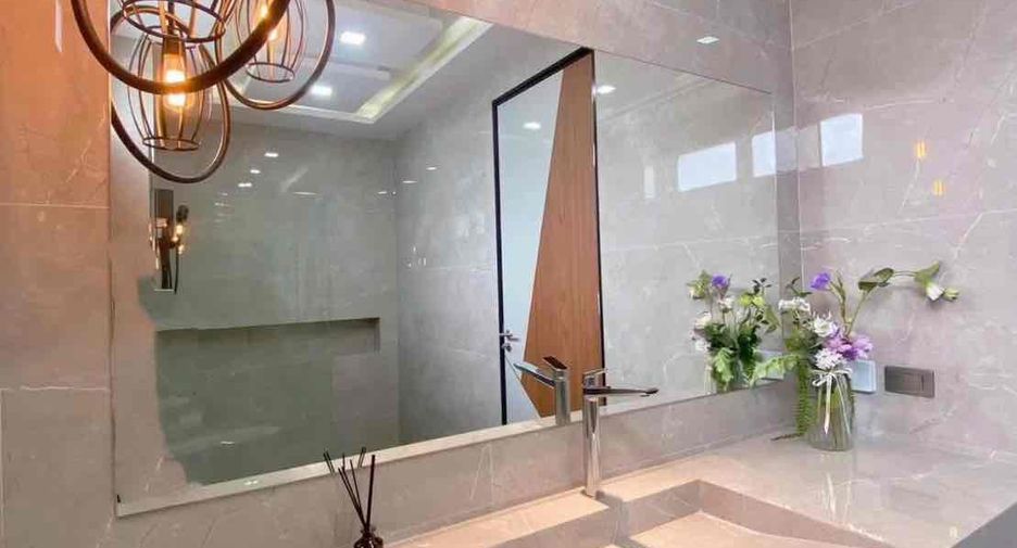 For rent 4 ベッドルーム villa in Bang Lamung, Chonburi