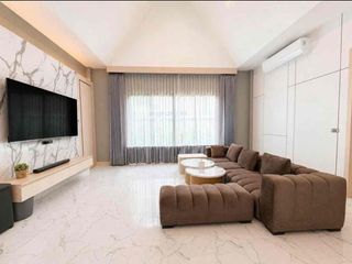 For rent 3 bedrooms villa in Bang Lamung, Chonburi