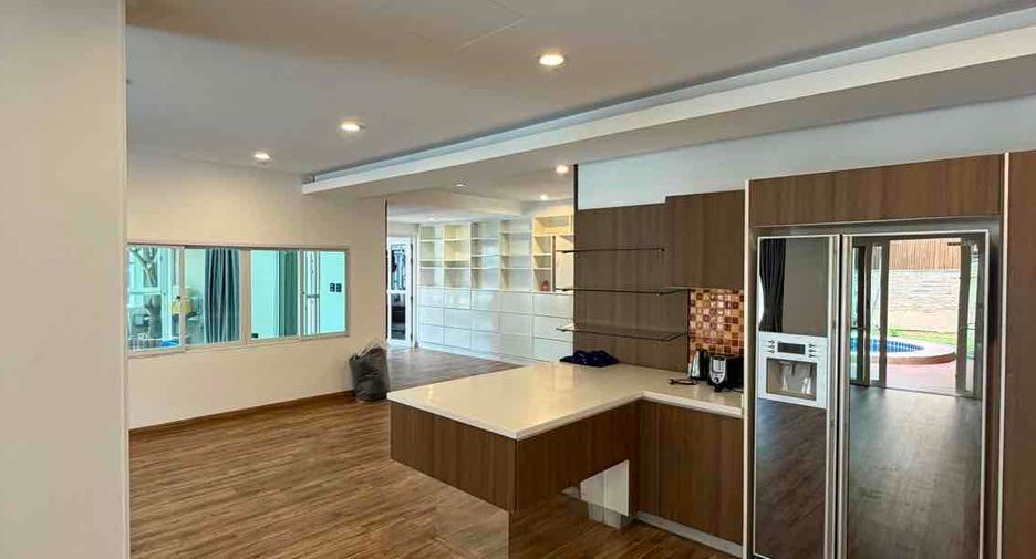 For rent 6 ベッドルーム house in Bang Lamung, Chonburi