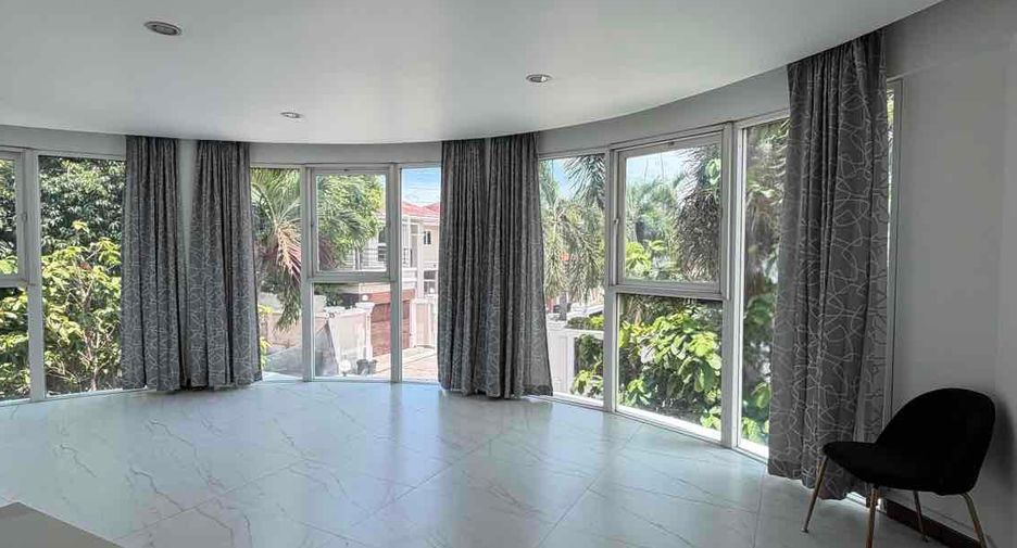 For rent 6 ベッドルーム house in Bang Lamung, Chonburi