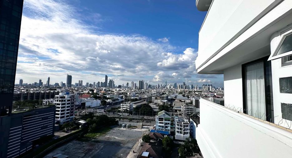 Condo en alquiler de 3 habitaciones en Rat Burana, Bangkok