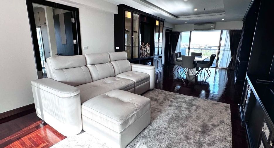 Condo en alquiler de 3 habitaciones en Rat Burana, Bangkok