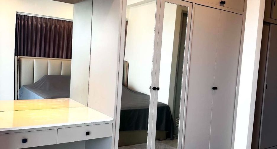 Condo en alquiler de 3 habitaciones en Rat Burana, Bangkok