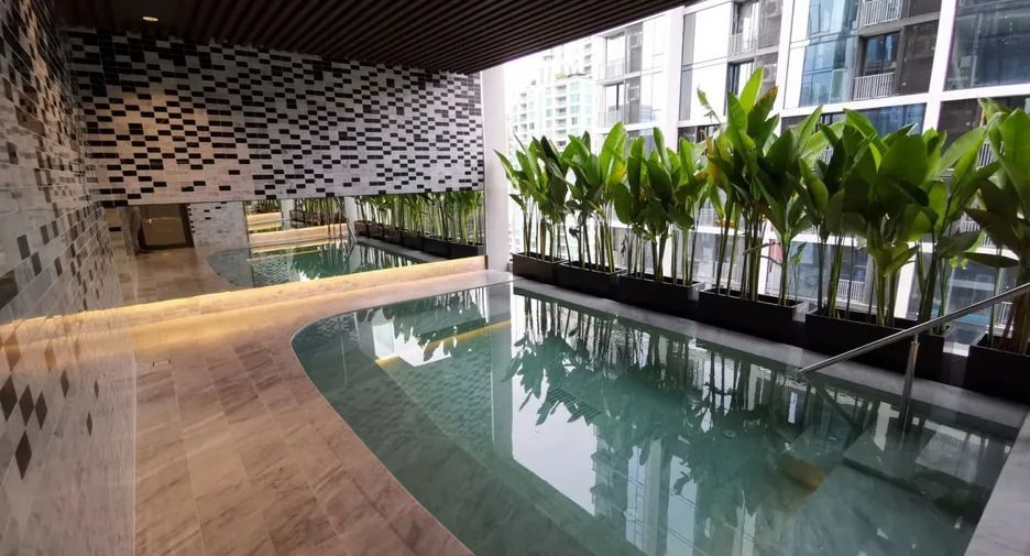 For rent 1 bed condo in Pathum Wan, Bangkok