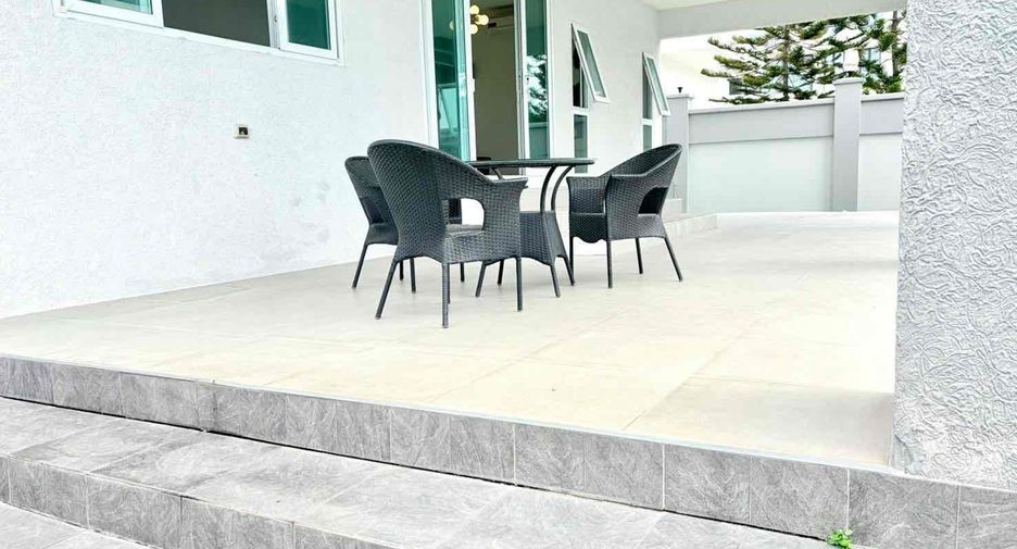 Villa zur Miete mit 5 Zimmer in Bang Lamung, Chonburi