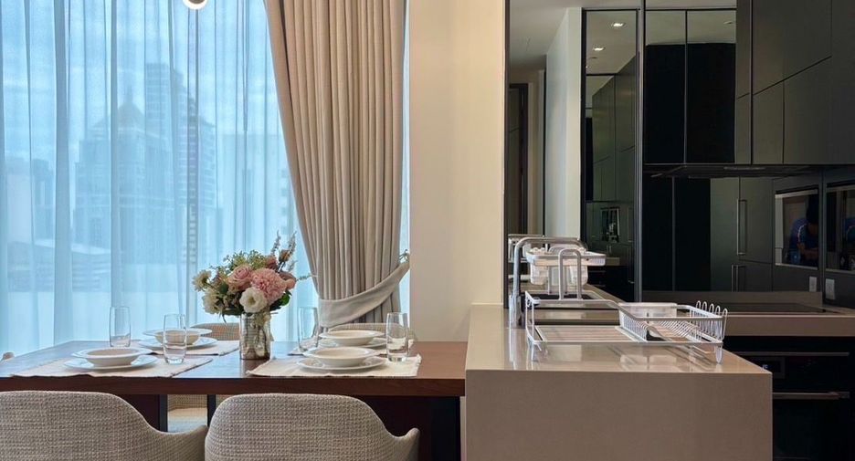 À louer 2 chambres condo à Pathum Wan, Bangkok