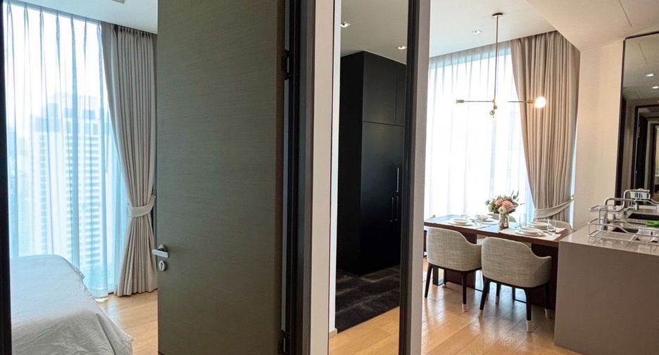 À louer 2 chambres condo à Pathum Wan, Bangkok