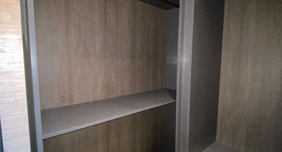 Wohnung zur Miete mit 1 Zimmer in Pathum Wan, Bangkok