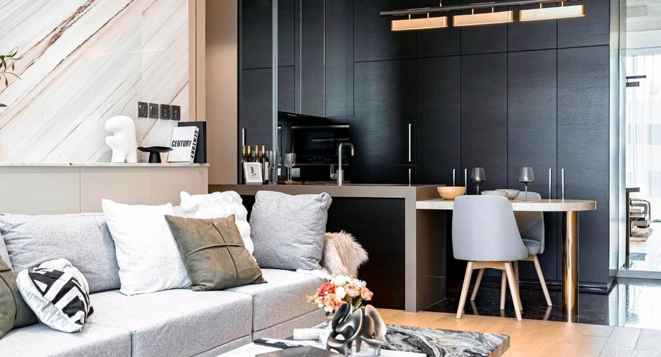 For rent 2 ベッドルーム condo in Pathum Wan, Bangkok