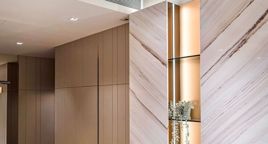 For rent 2 ベッドルーム condo in Pathum Wan, Bangkok