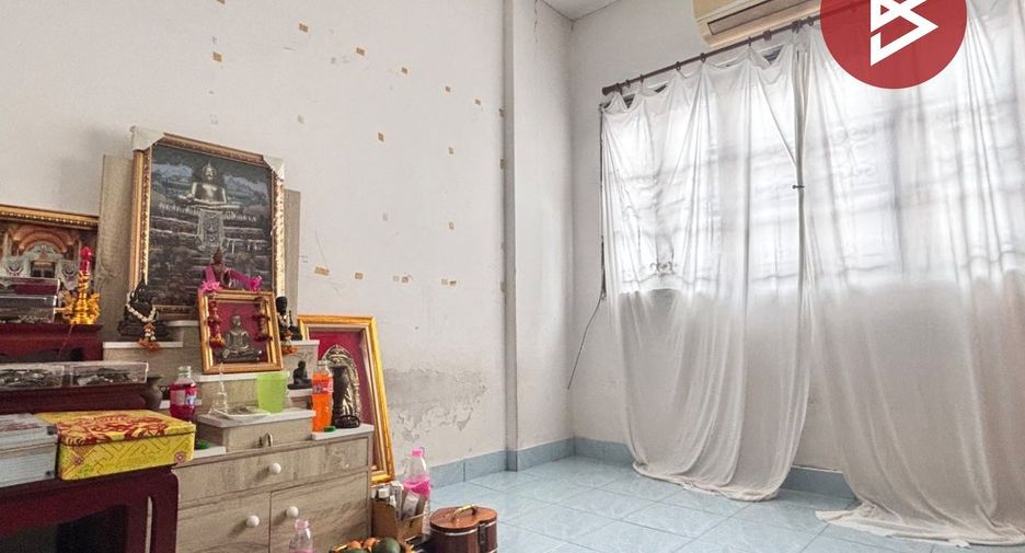 Reihenhaus zum Kauf mit 3 Zimmer in Thawi Watthana, Bangkok