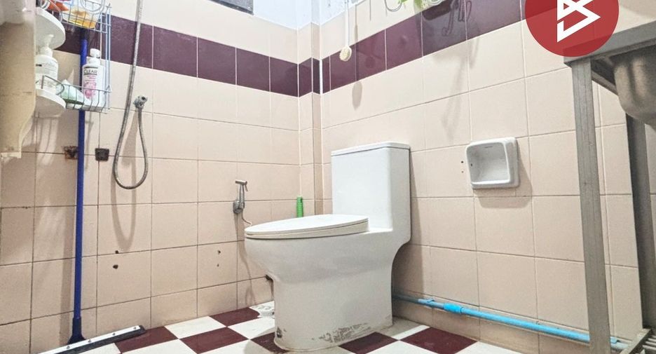 Reihenhaus zum Kauf mit 3 Zimmer in Thawi Watthana, Bangkok