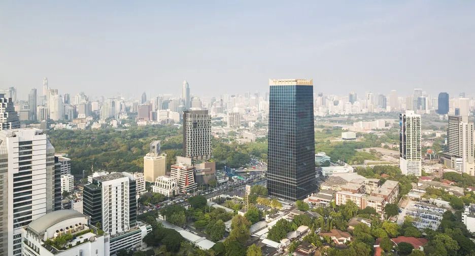Condo en alquiler de 3 habitaciones en Pathum Wan, Bangkok