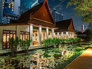 Condo en alquiler de 3 habitaciones en Pathum Wan, Bangkok