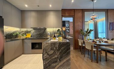 For sale 2 bedrooms condo in Phaya Thai, Bangkok