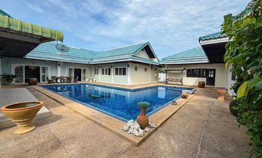 À vendre 5 chambres villa à Bang Lamung, Chonburi