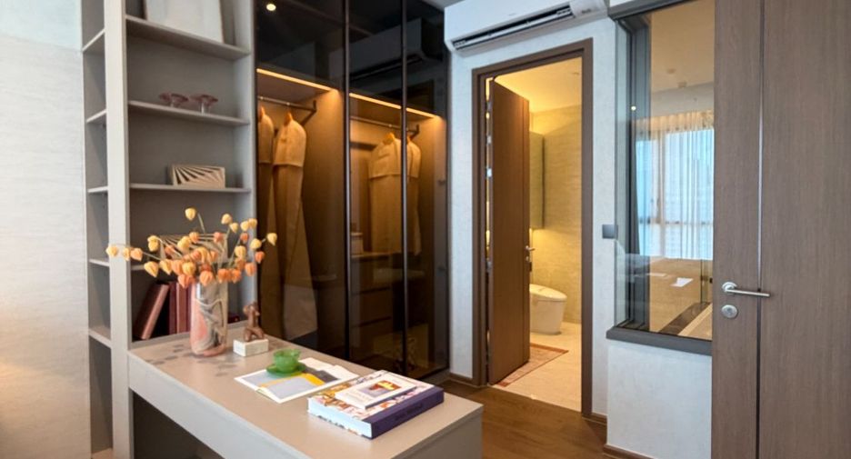 For sale 2 bedrooms condo in Phaya Thai, Bangkok