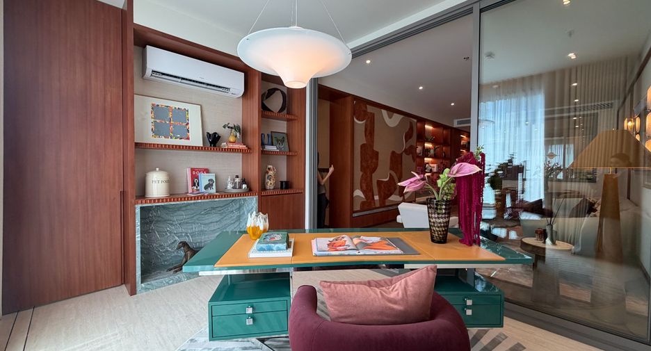 For sale 2 bedrooms condo in Phaya Thai, Bangkok