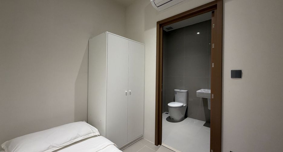 For sale 3 bedrooms condo in Phaya Thai, Bangkok