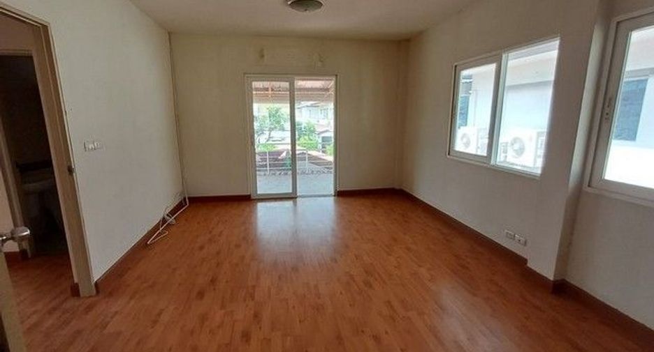 For sale 1 bed house in Bang Khun Thian, Bangkok