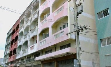 For sale 1 bed retail Space 