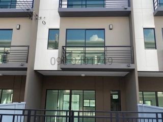 For rent 3 bedrooms townhouse in Bang Khen, Bangkok