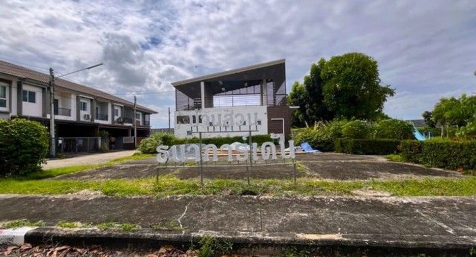 For sale 1 bed townhouse in Lat Lum Kaeo, Pathum Thani