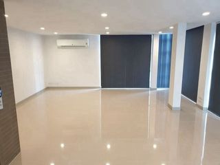 Haus zur Miete mit 3 Zimmer in Lat Phrao, Bangkok