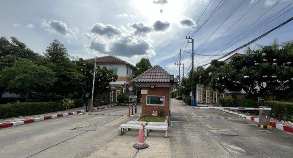 Продажа 1 кровать дом в Bang Bua Thong, Нонтабури