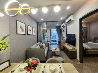 Condo en alquiler de 2 habitaciones en Bang Rak, Bangkok