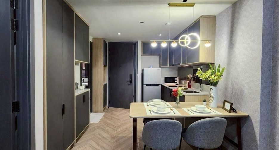 Wohnung zur Miete mit 2 Zimmer in Bang Rak, Bangkok