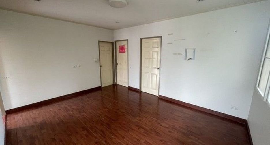 Продажа 1 кровать дом в Bang Bua Thong, Нонтабури