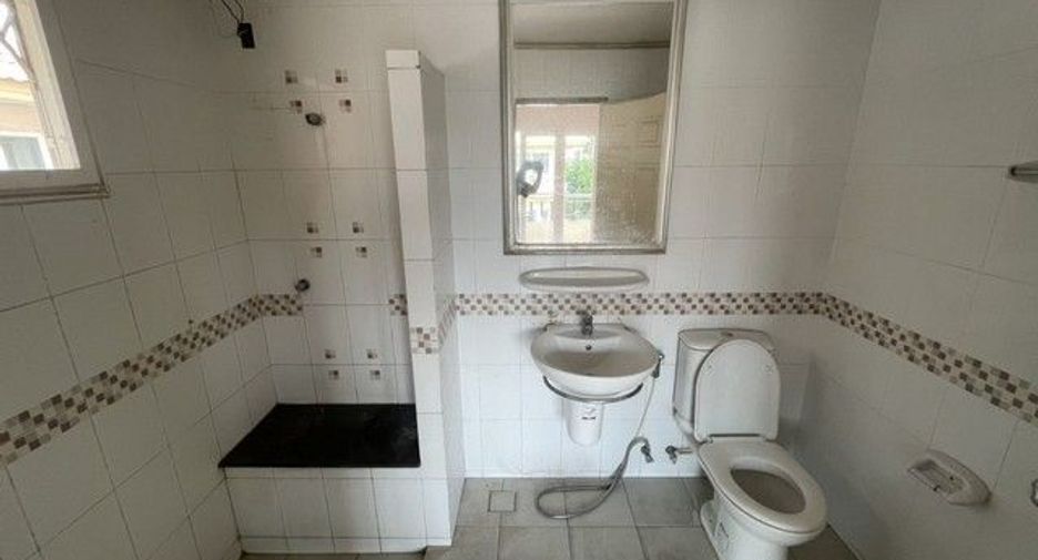 Продажа 1 кровать дом в Bang Bua Thong, Нонтабури