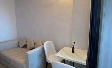 À louer et à vendre 1 chambre condo à Watthana, Bangkok