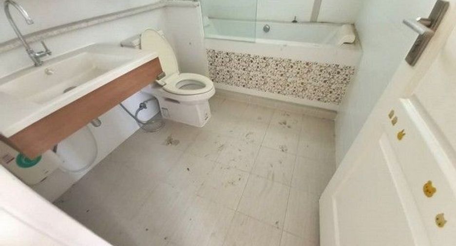 Продажа 1 кровать дом в Pak Kret, Нонтабури