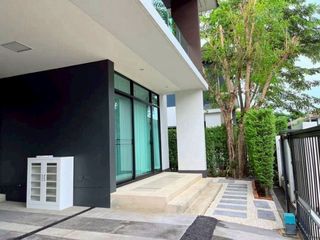 Haus zur Miete mit 3 Zimmer in Bang Kapi, Bangkok